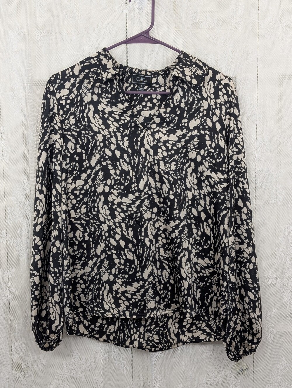CoTilCo: Collared Silky Blouse - Size L